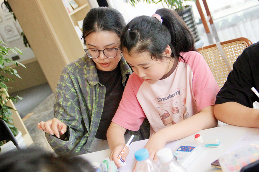 UM, Fudan students participate in summer learning service programme