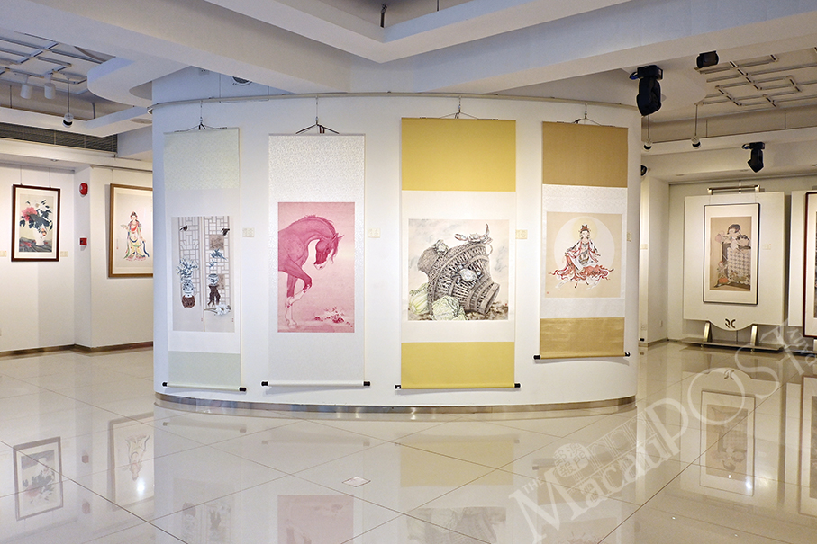 ‘Essence Unbounded’ presents gongbi painting works by 32 artists