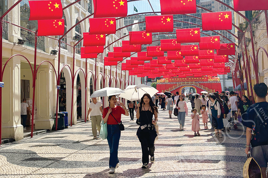 Macau logs National Day holiday visitor record – 166,100 on Wednesday