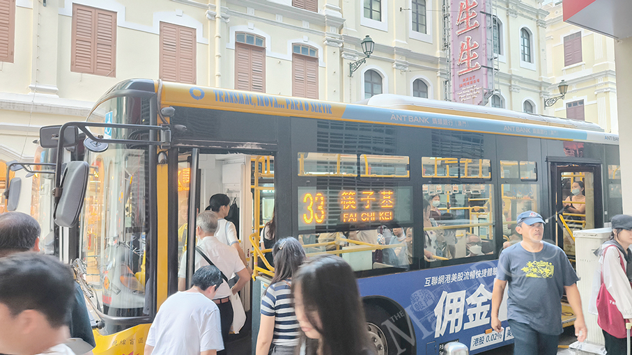 Macau’s daily bus passenger number hits record