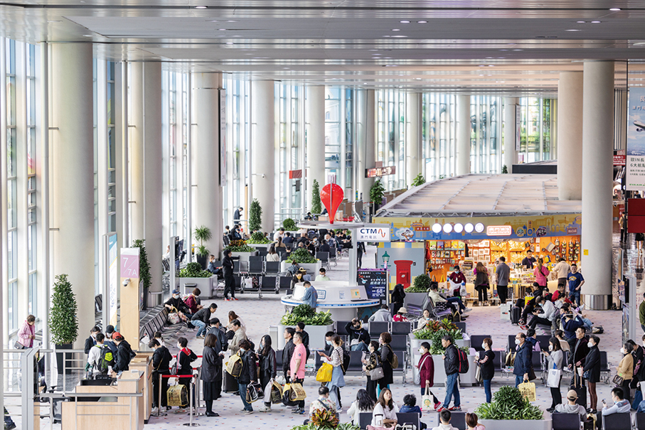 Airport passengers rise 27 pct during National Day holiday