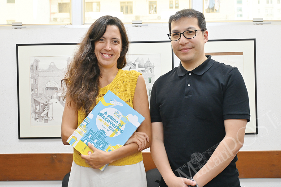 Trilingual book encourages readers to be ‘little explorers’