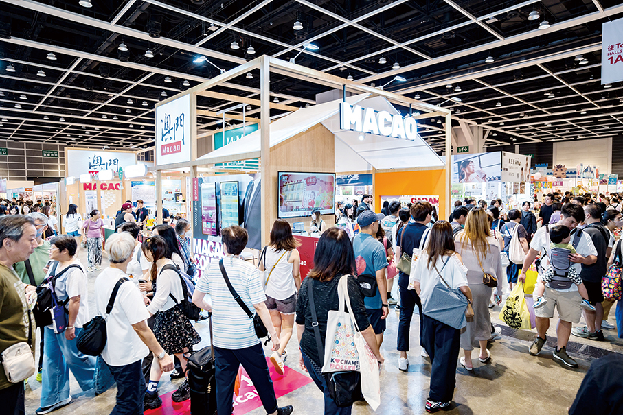 10 Macau enterprises showcase products at 35th HKTDC Food Expo in HK 