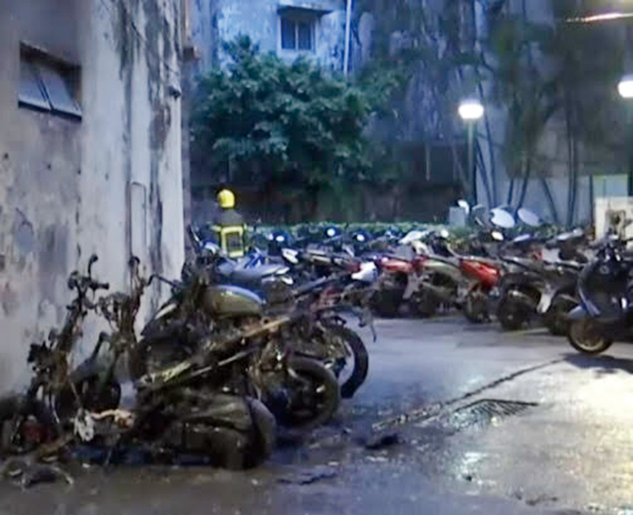 Macau police probe suspected arson, 4 motorbikes burnt