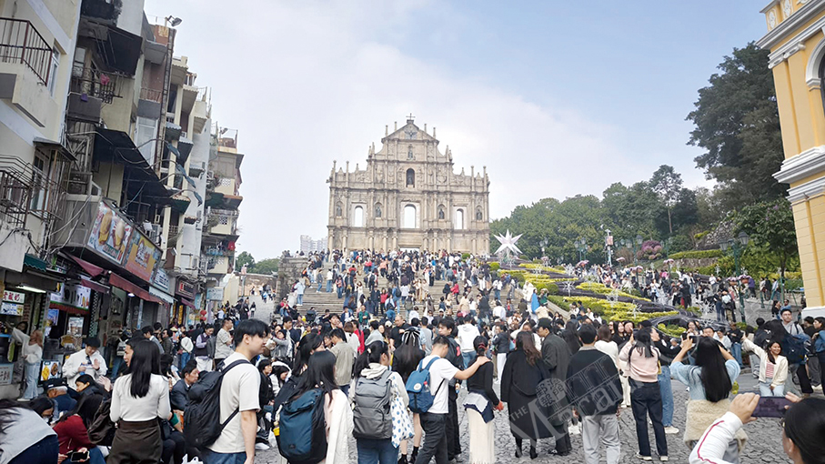 Macau logs record-breaking 40.06 million visitors in 2025: police