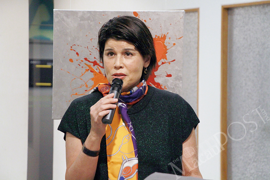 FLOW – Paintings by Alice Costa explore nature through abstraction