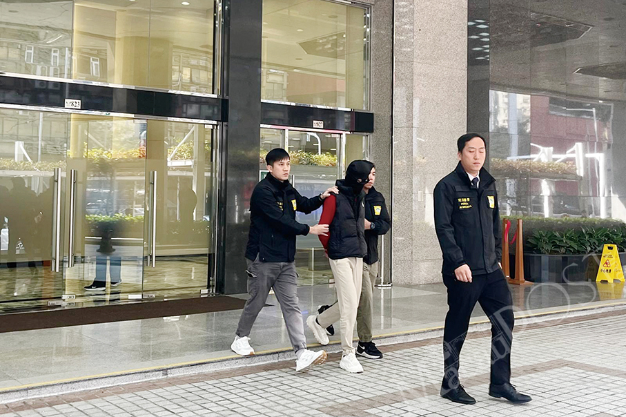 Macau police nab mainlander for ‘proxy betting’ fraud 