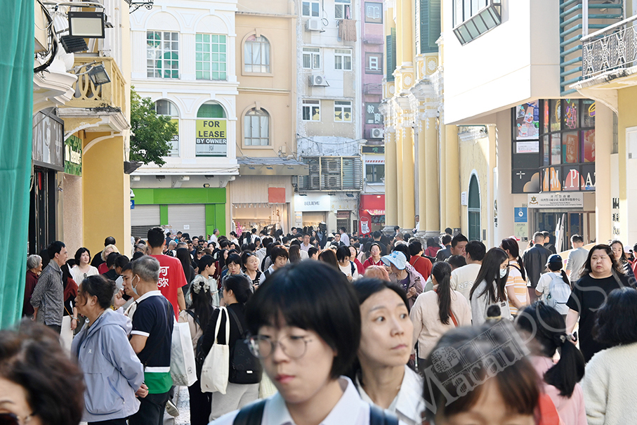 Macau logs new single-day record for inbound, outbound travel