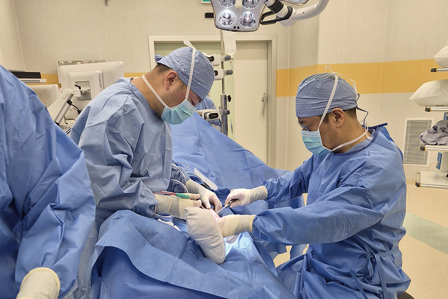 Macao Union Medical Centre performs its first skin graft surgery on advanced-age patient