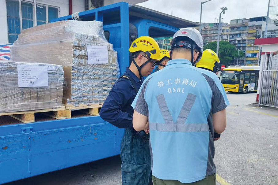 Macau Inner Harbour pier accident kills local lorry driver