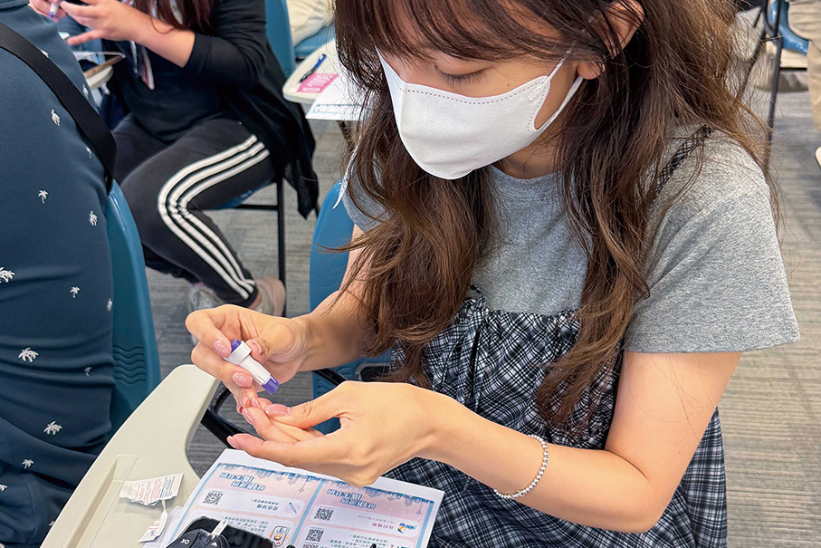 Health & education bureaux train teachers to advance healthy campus initiative