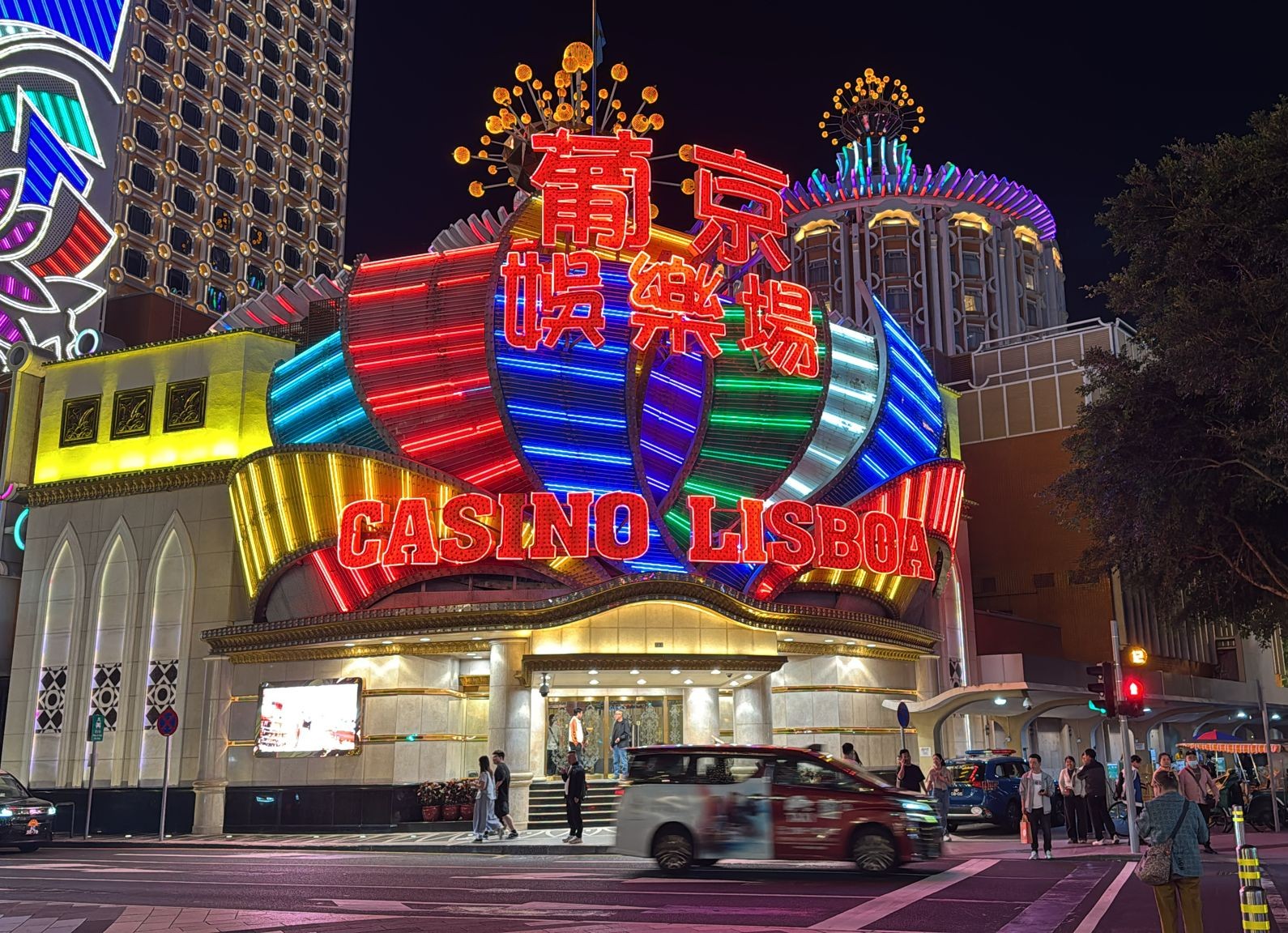  Macau casino takings rise 5.5 pct to 19.89 billion patacas in March