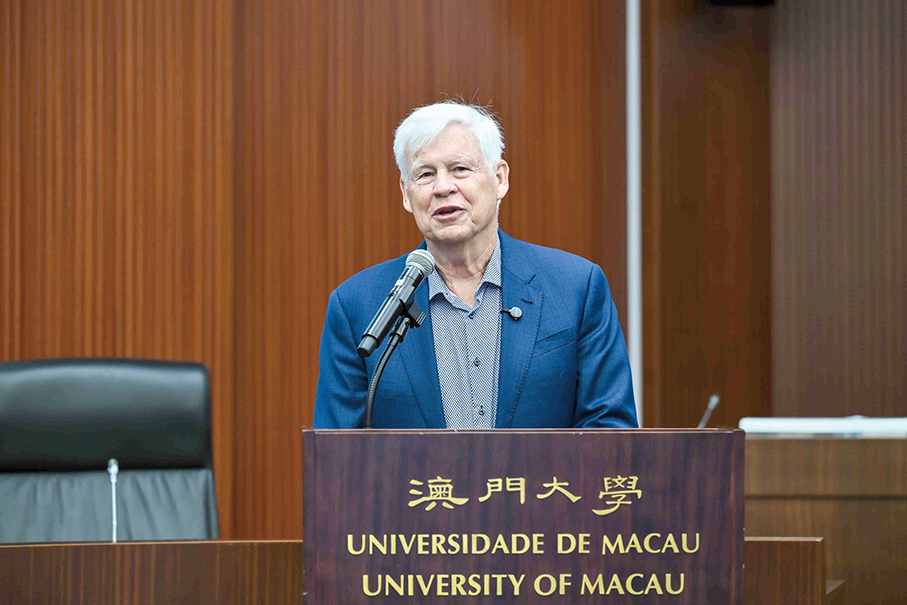 Nobel laureate discusses climate risks, geopolitical uncertainty at UM lecture