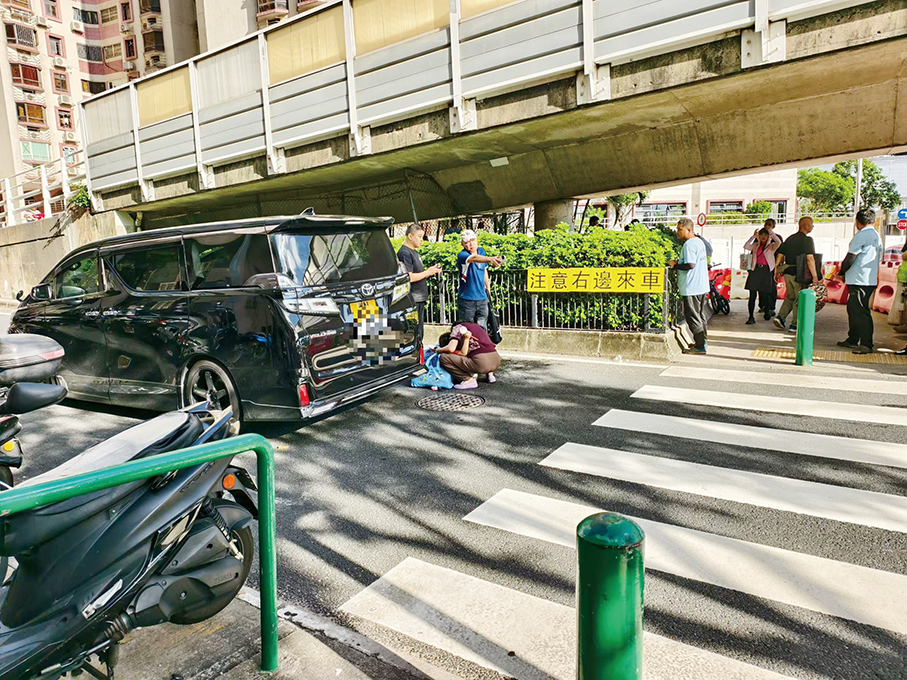 HK driver hits local boy on zebra crossing in Macau 
