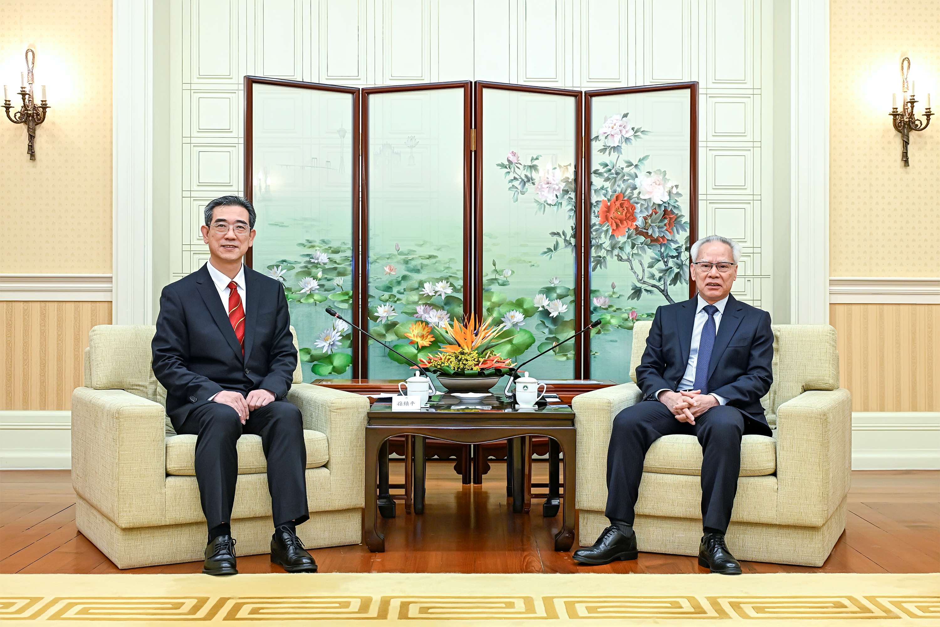  Sam seeks support from nation’s top court for Macau’s legal modernisation