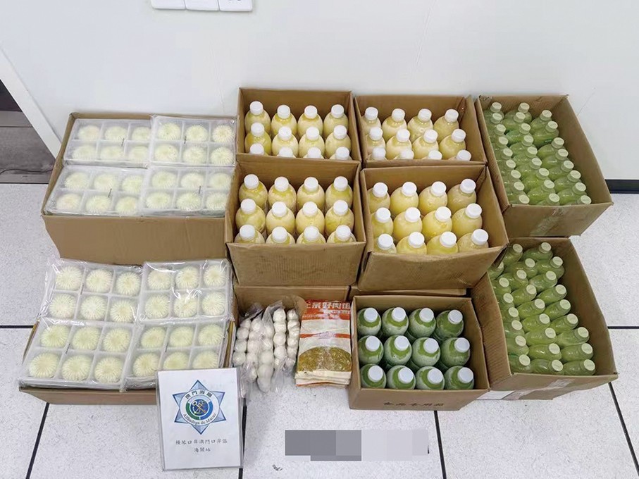 Macau Customs seizes 42 kg of food and drink from 2 drivers